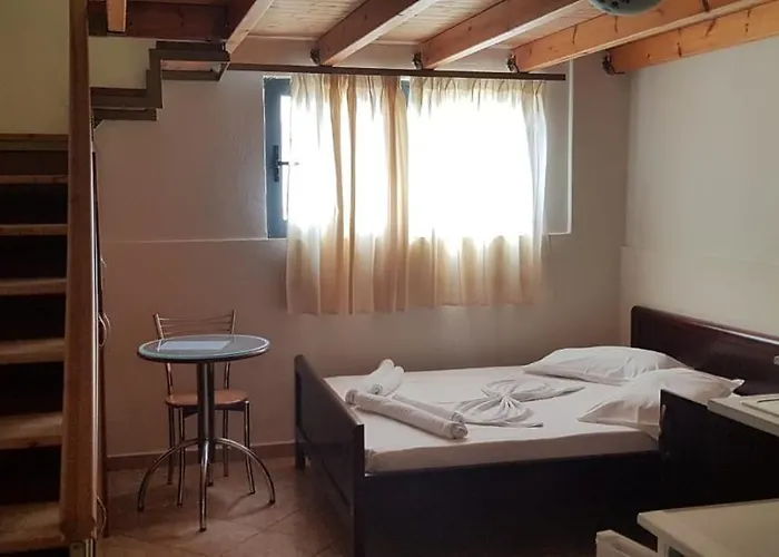 Hotel The First Sarandë