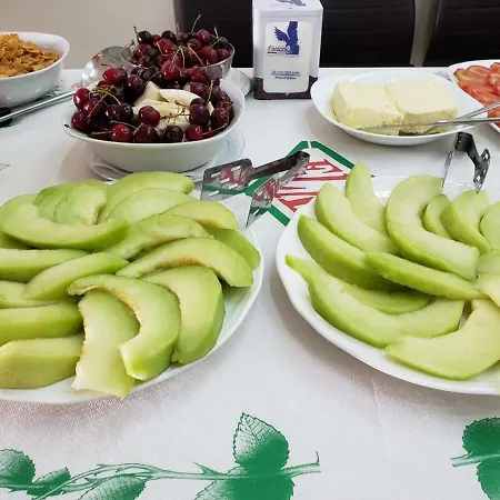 Hotel The First Sarandë