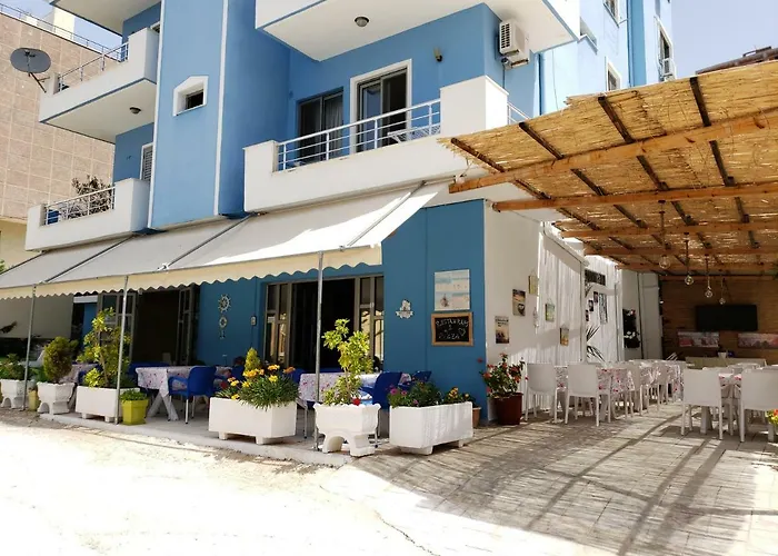 Otel The First Saranda